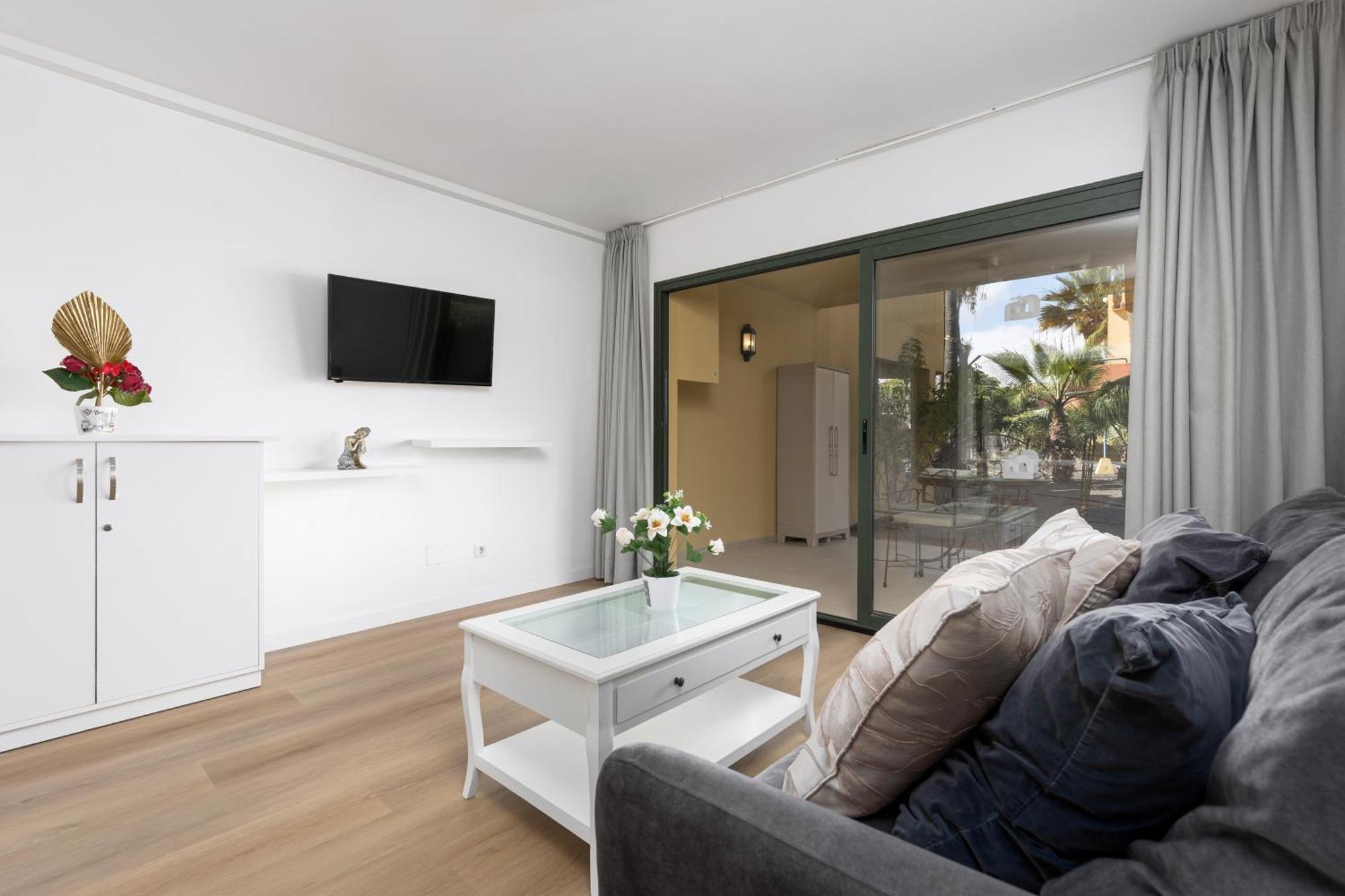 Home2Book Pool & Tennis Court Cozy Apt, Corralejo Exterior photo